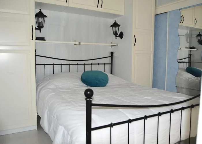 Grande Bleue - T1 Cab Mezz 5 Couchages Port Mae-6184 Villa Leucate